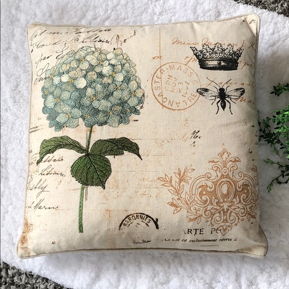 Decorative pillow - Picture 2 of 11